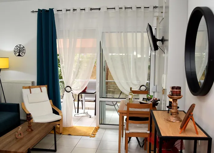 Floras House